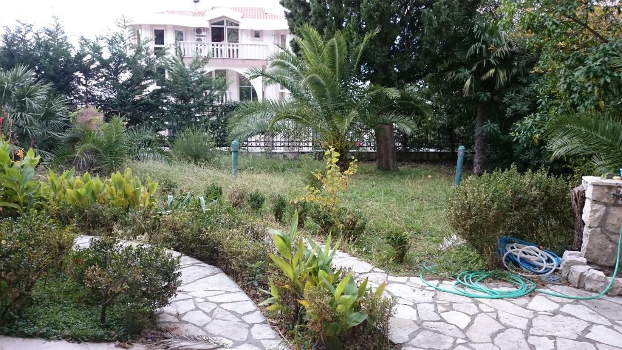 Bg Villa, Apartment L Sutomore Exterior photo